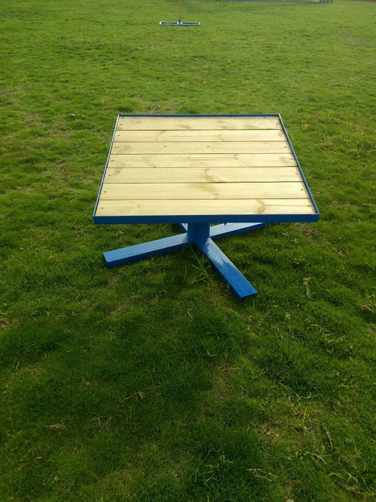 停留桌-警犬训练器材厂家 _警犬训练用品_工作犬训练用品-南京开久警犬装备