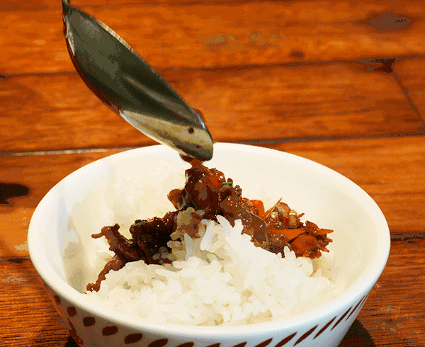 泰迪的狗狗能吃什么？一个月的泰迪狗狗吃什么比较好-警犬训练器材厂家 _警犬训练用品_工作犬训练用品-南京开久警犬装备