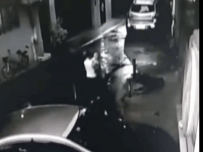 牵狗少女回应逃跑 牵狗少女回应逃跑 新闻 - 警犬训练器材厂家 _警犬训练用品_工作犬训练用品-南京开久警犬装备-警犬训练器材厂家 _警犬训练用品_工作犬训练用品-南京开久警犬装备