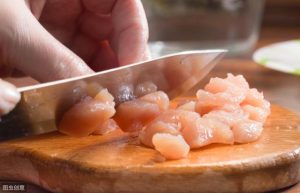 萨摩 *** 犬吃什么？萨摩吃什么食物比较好-警犬训练器材厂家 _警犬训练用品_工作犬训练用品-南京开久警犬装备