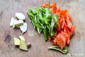 叫兽土豆爪叫兽:对狗有益的食物-警犬训练器材厂家 _警犬训练用品_工作犬训练用品-南京开久警犬装备