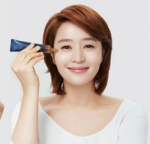 属狗的女明星(属狗的女明星的老公)-警犬训练器材厂家 _警犬训练用品_工作犬训练用品-南京开久警犬装备